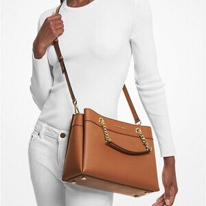 *NEW* Michael Kors Lori Satchel